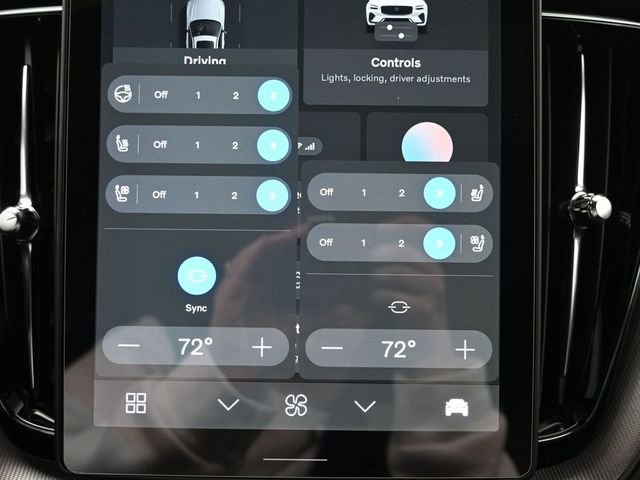 New 2026 Volvo XC60 B5 Ultra w/ Climate Package image 19