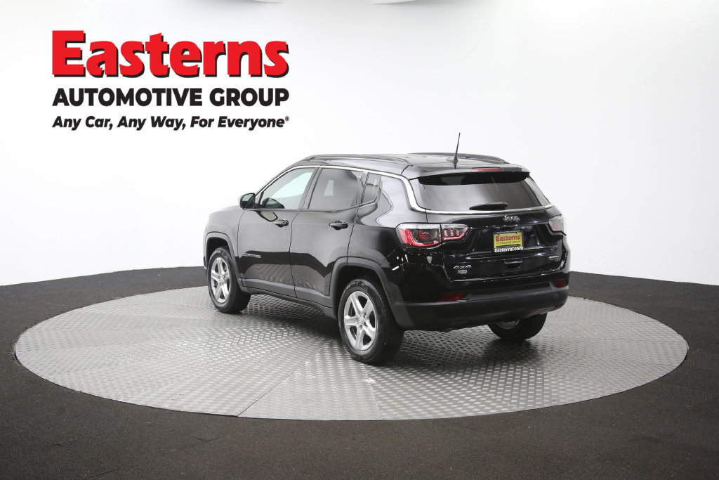 Used 2023 Jeep Compass Latitude AWD/4WD image 40