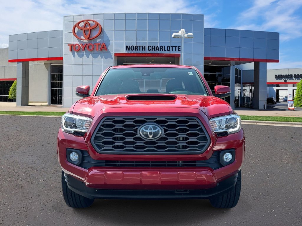 Used 2021 Toyota Tacoma TRD Sport RWD image 3
