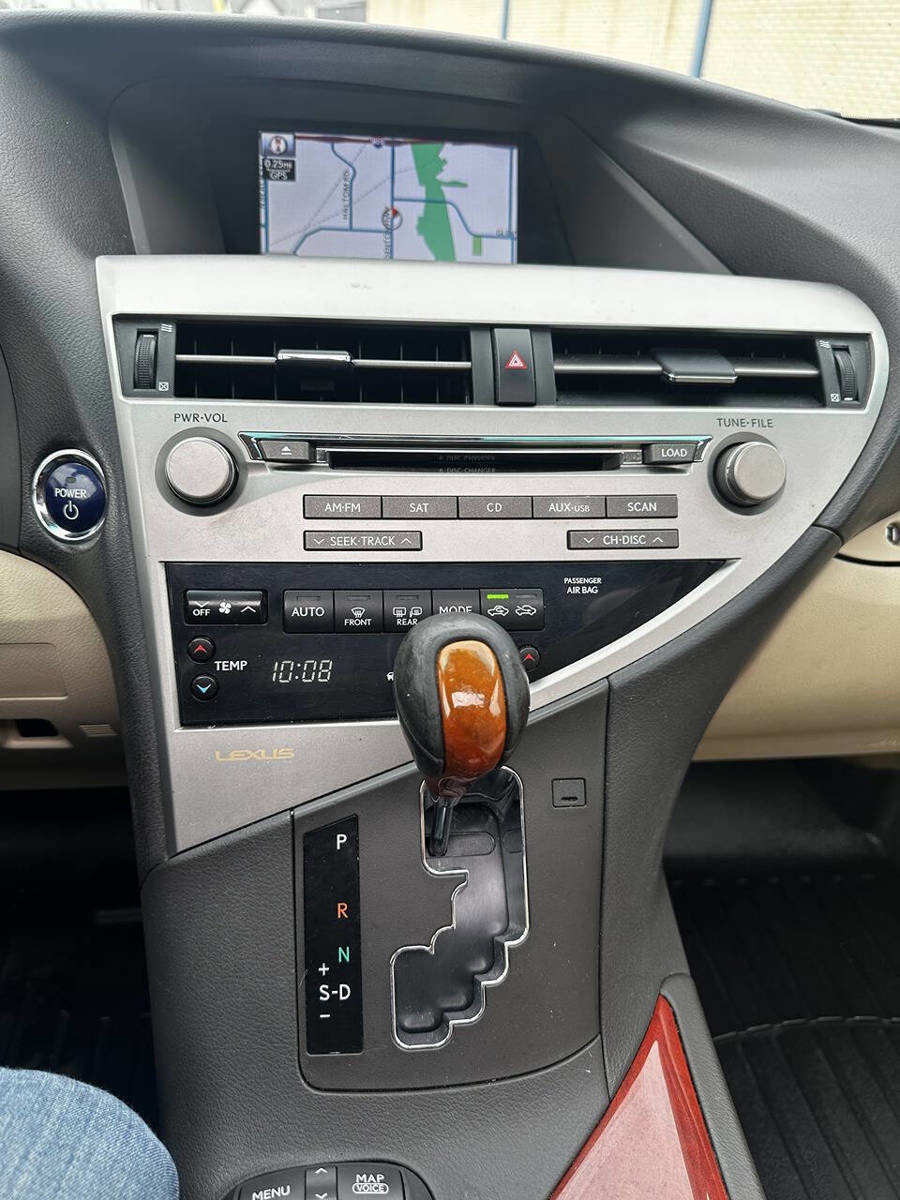 Used 2012 Lexus RX 450h AWD w/ Premium Pkg image 29