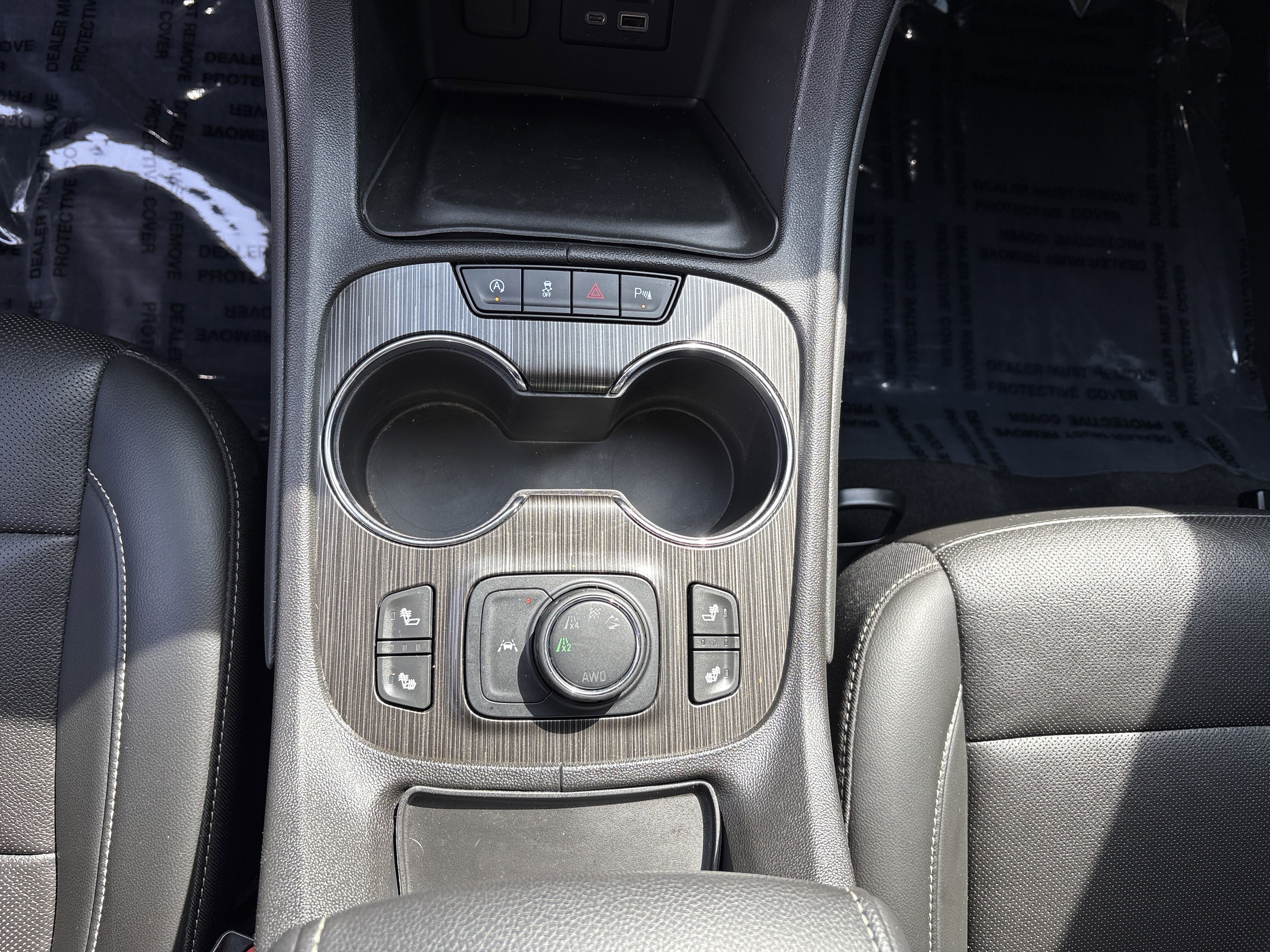 Used 2023 GMC Acadia SLT w/ Elevation Edition image 26