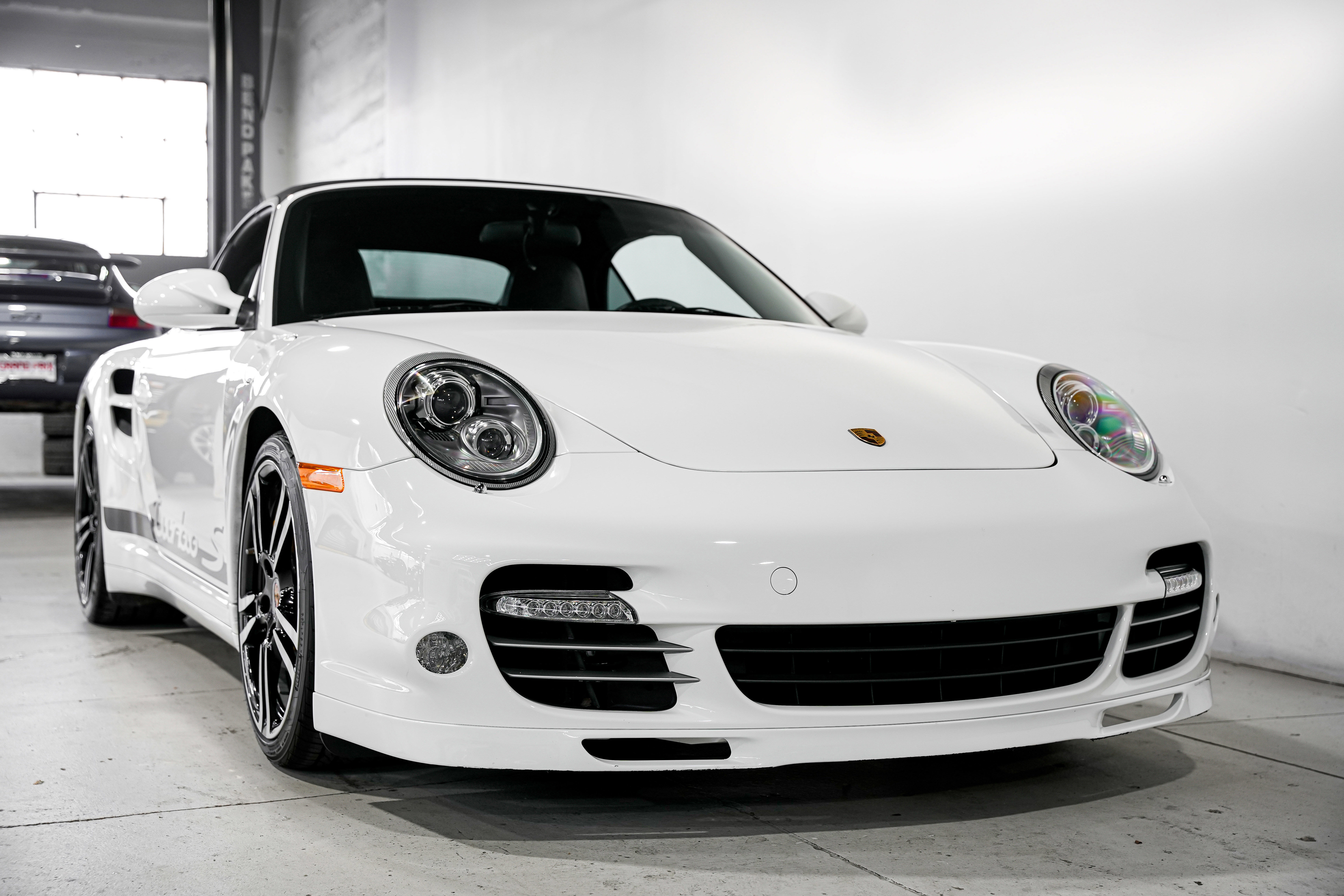 Used 2011 Porsche 911 Turbo S image 46