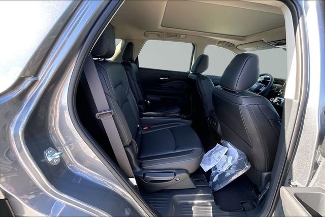 New 2026 Nissan Pathfinder SL image 10