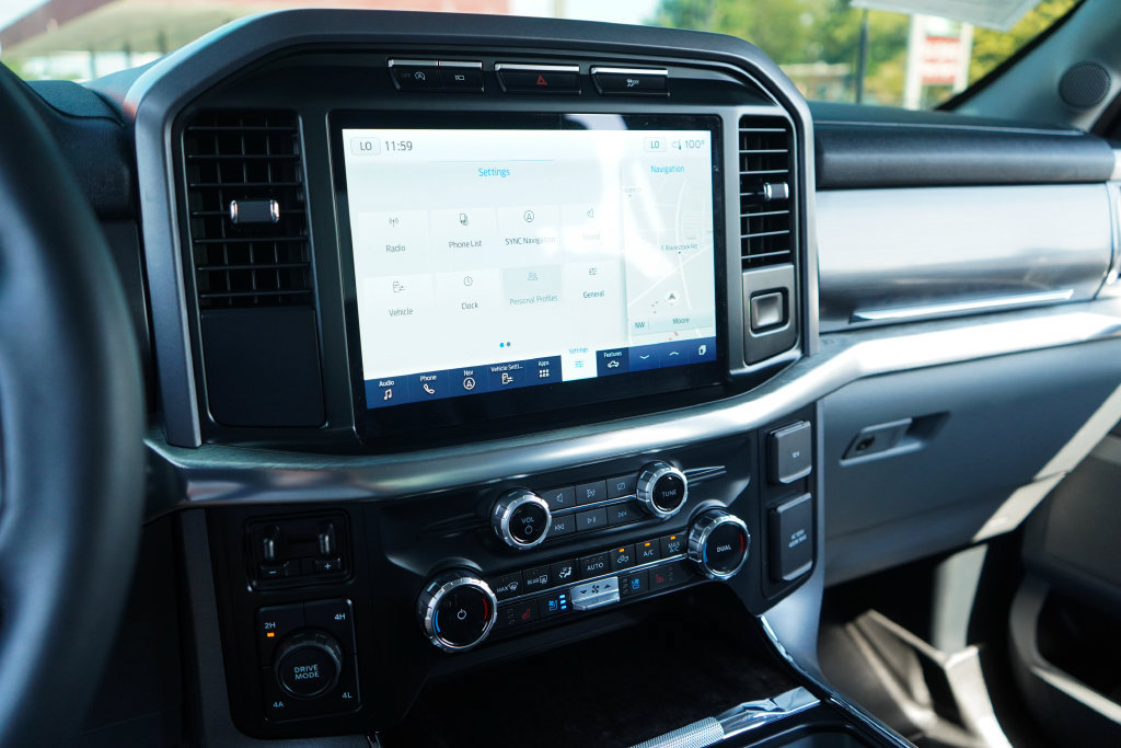 Used 2023 Ford F150 Lariat AWD/4WD image 7