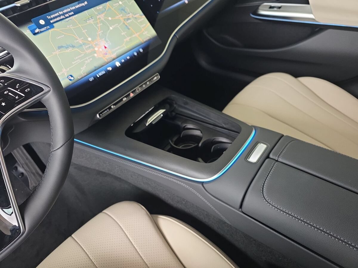 New 2026 Mercedes-Benz E 350 4MATIC Sedan image 25
