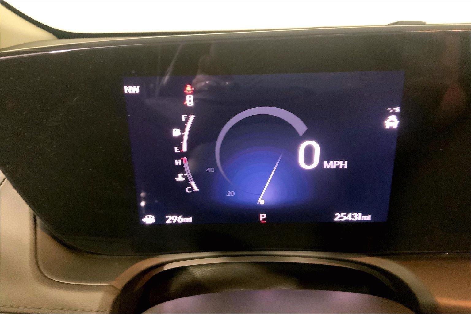 Used 2025 Buick Encore GX Preferred AWD/4WD image 21
