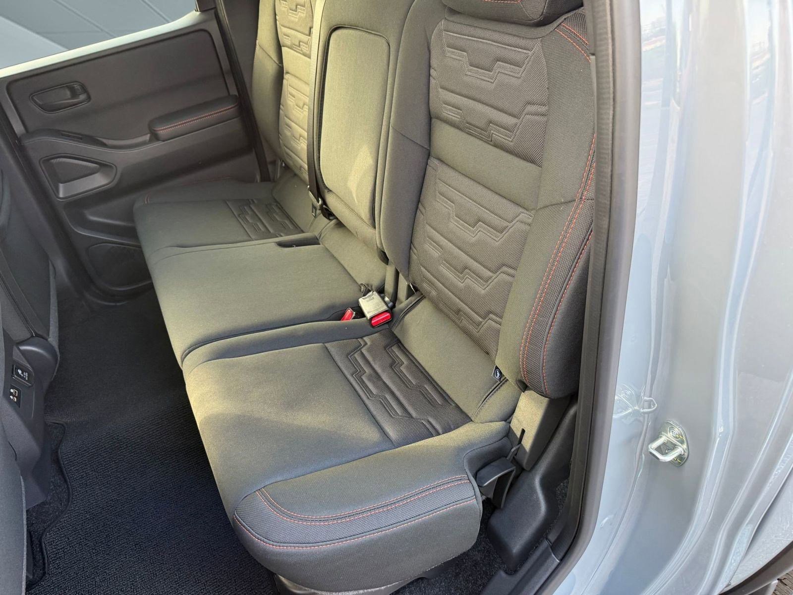 New 2026 Nissan Frontier PRO-4X w/ Pro-4x Convenience Package image 13