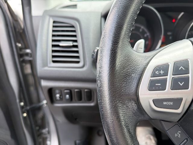 Used 2013 Mitsubishi Outlander Sport SE image 18