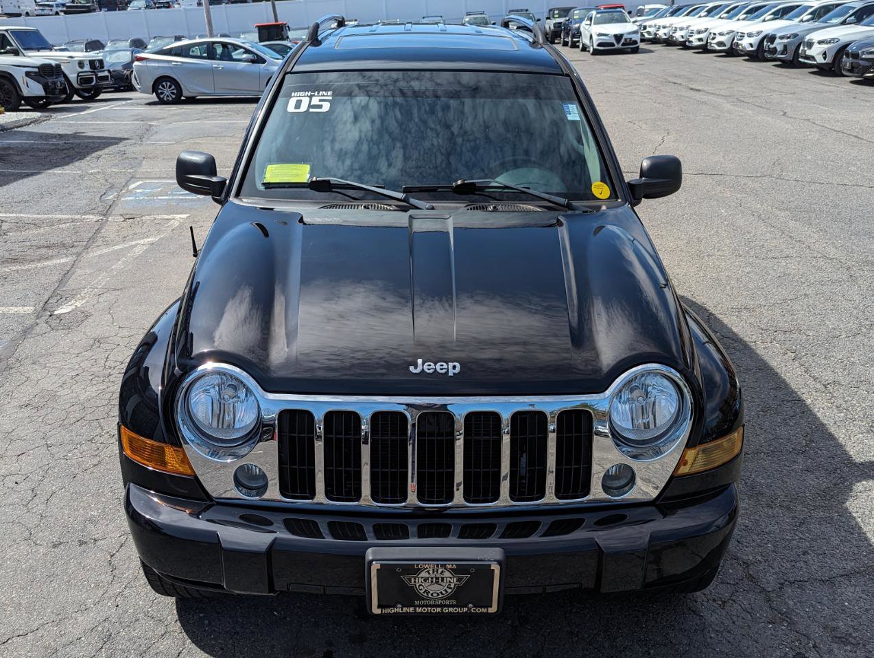 Used 2005 Jeep Liberty Limited AWD/4WD image 3