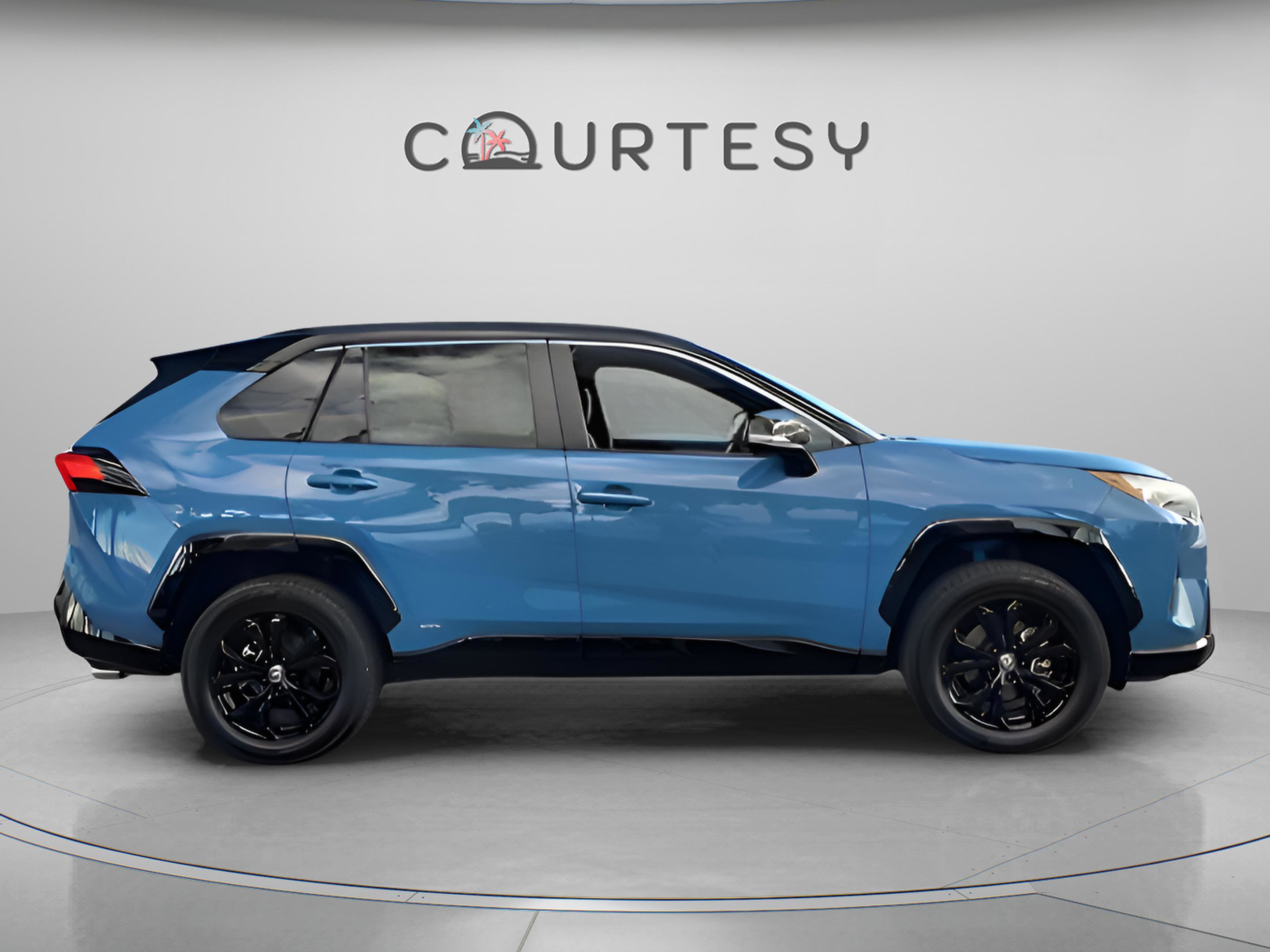 Used 2023 Toyota RAV4 XSE image 9