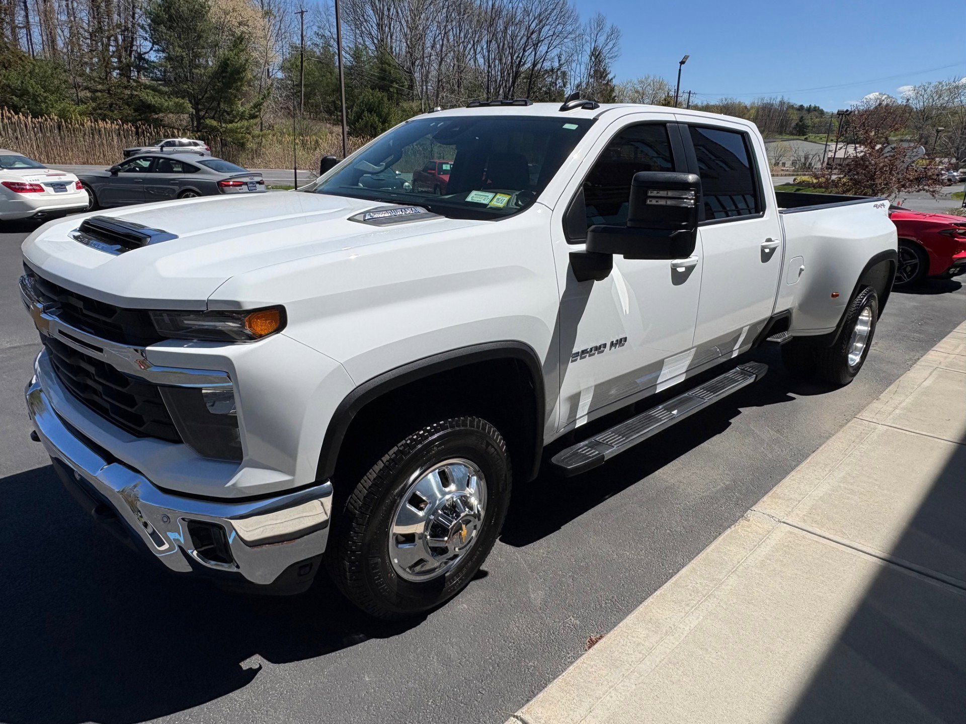 Used 2026 Chevrolet Silverado 3500 LT w/ All Star Edition AWD/4WD image 7