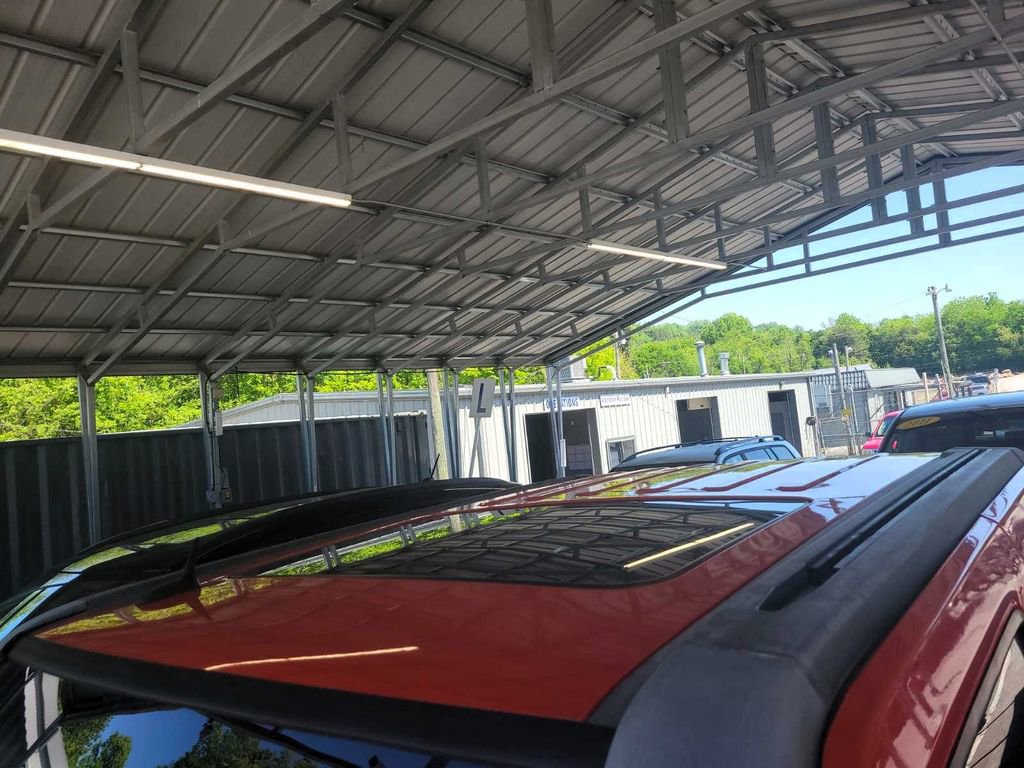 Used 2009 HUMMER H3T Luxury AWD/4WD image 7