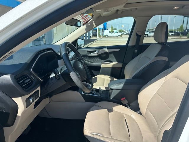 Used 2020 Ford Escape SEL image 12