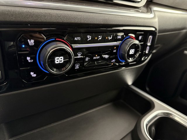 Used 2022 Chevrolet Silverado 1500 LTZ w/ Z71 Off-Road Package image 30