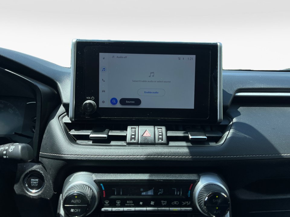 Used 2025 Toyota RAV4 XLE Premium w/ Weather Package AWD/4WD image 19