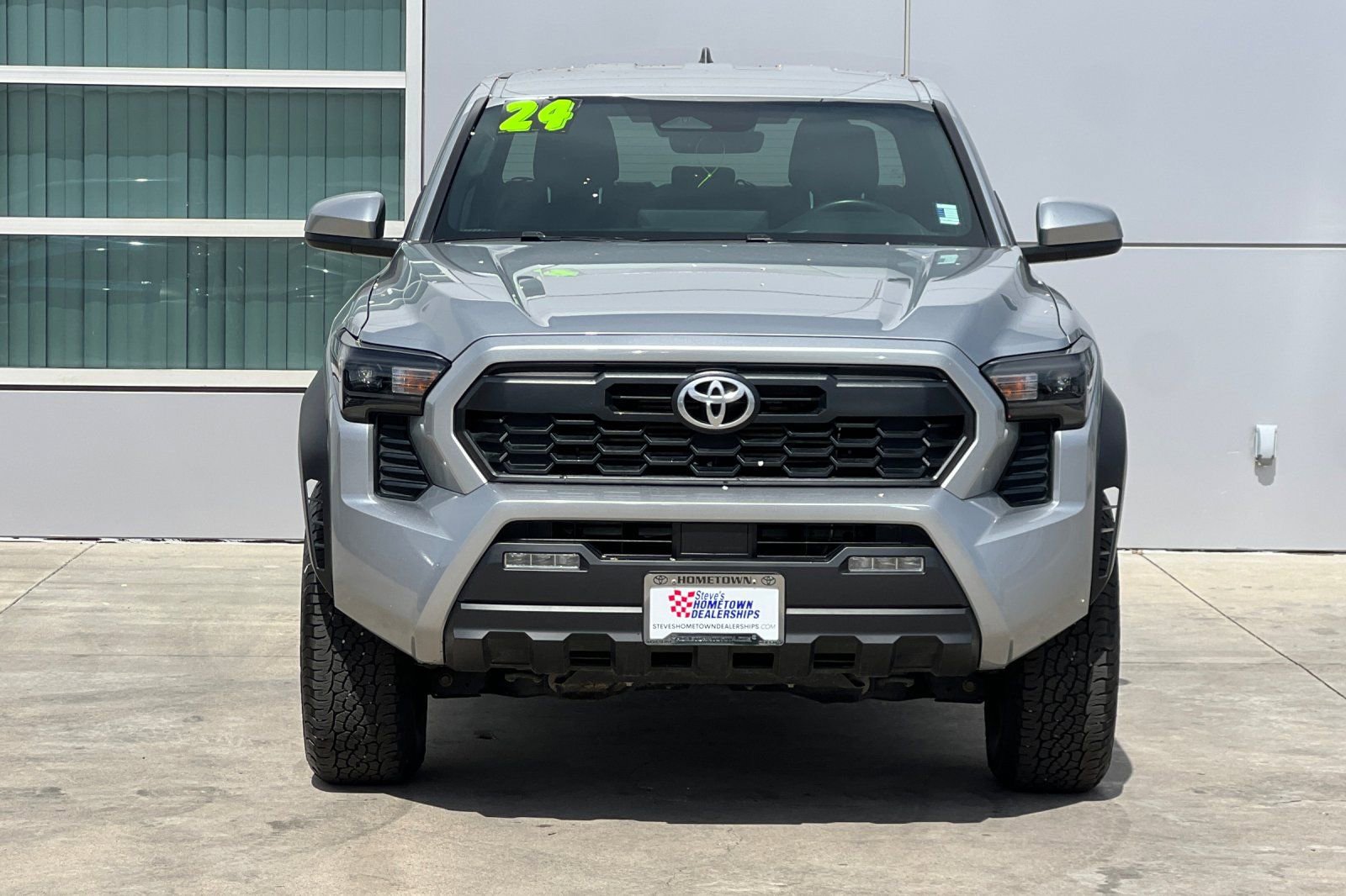 Certified 2024 Toyota Tacoma TRD Off-Road image 6