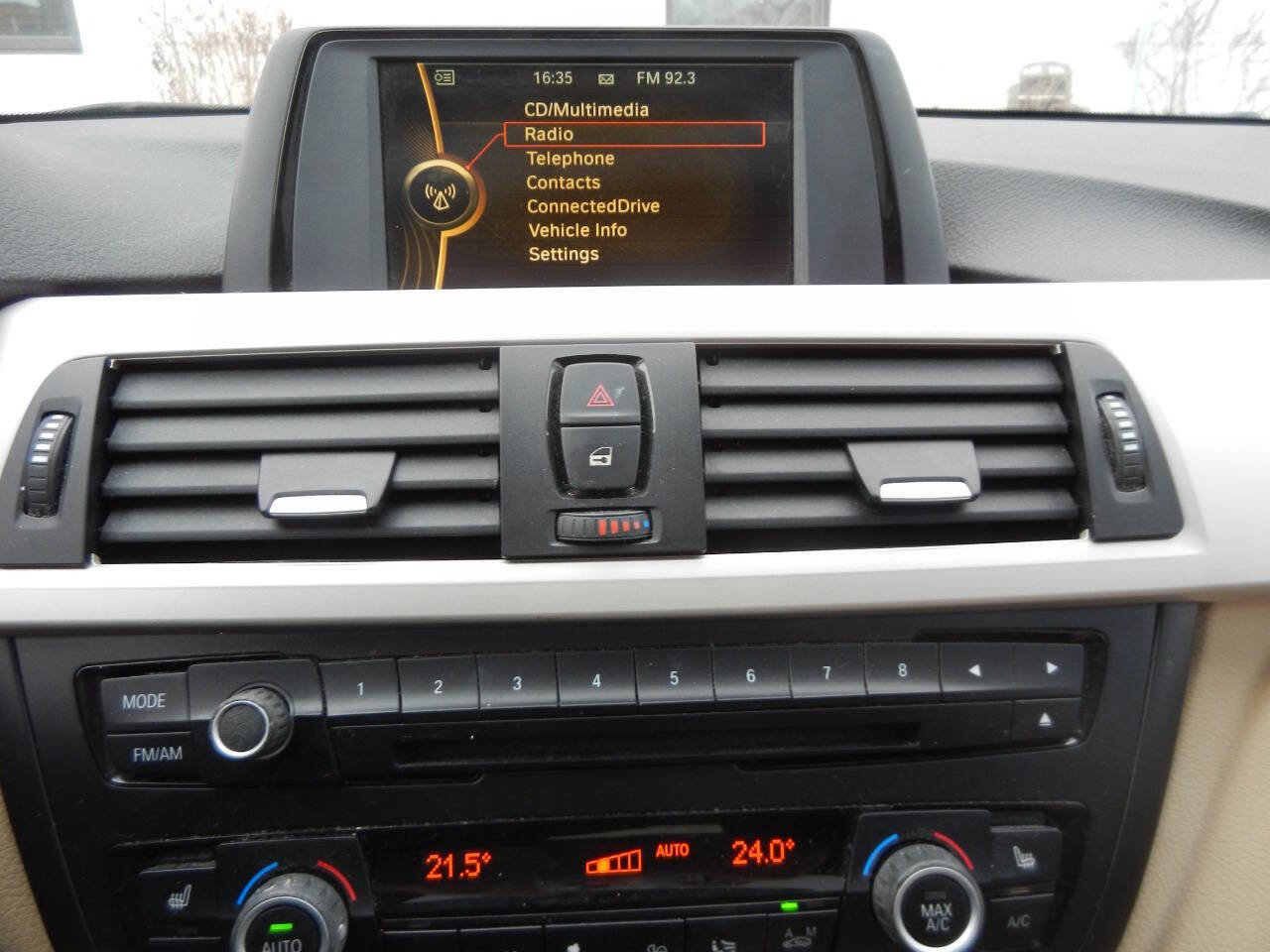 Used 2014 BMW 320i Sedan RWD image 38