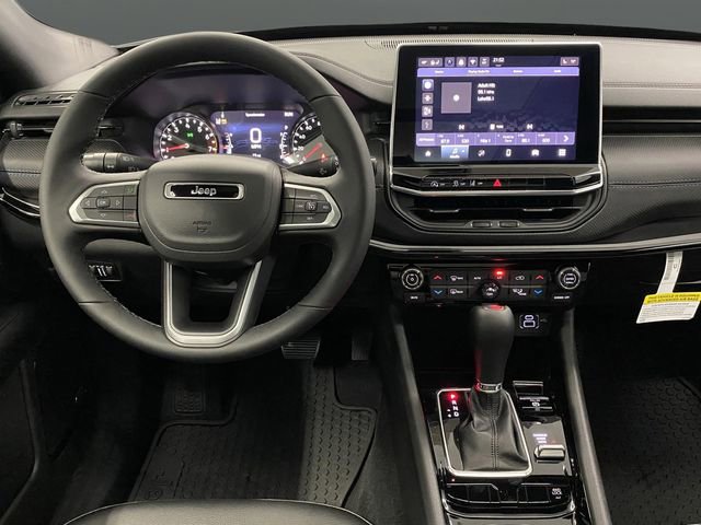 New 2025 Jeep Compass Latitude w/ Sun & Sound Group image 5