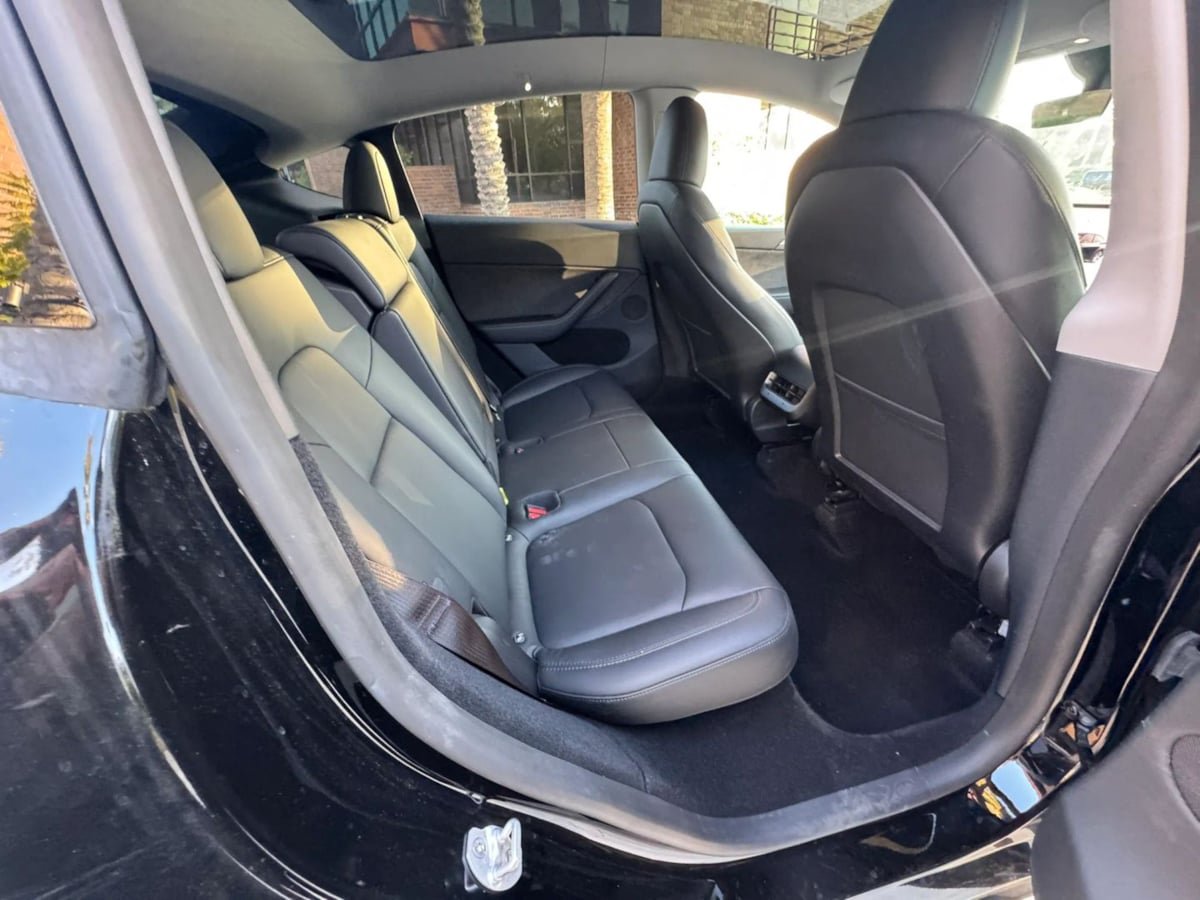 Used 2023 Tesla Model Y Long Range AWD/4WD image 14