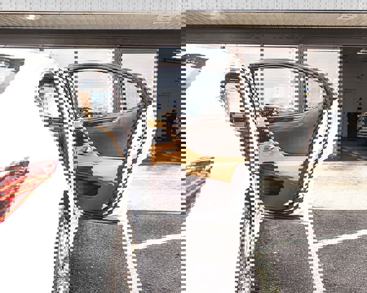 Used 2021 Lexus ES 250 w/ Accessory Package 2 image 41