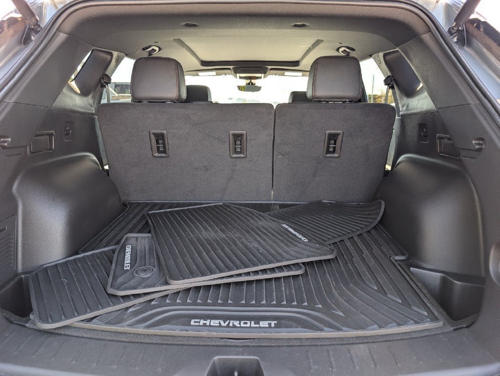 Certified 2023 Chevrolet Blazer RS w/ Driver Confidence II Package FWD image 5