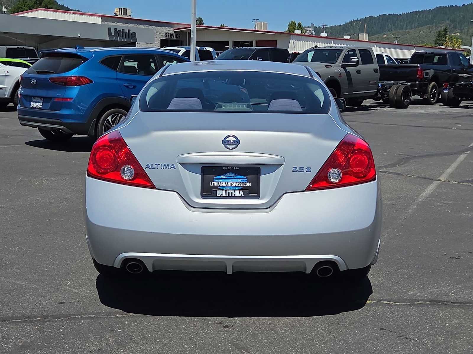 Used 2011 Nissan Altima 2.5 S w/ Convenience Pkg FWD image 13