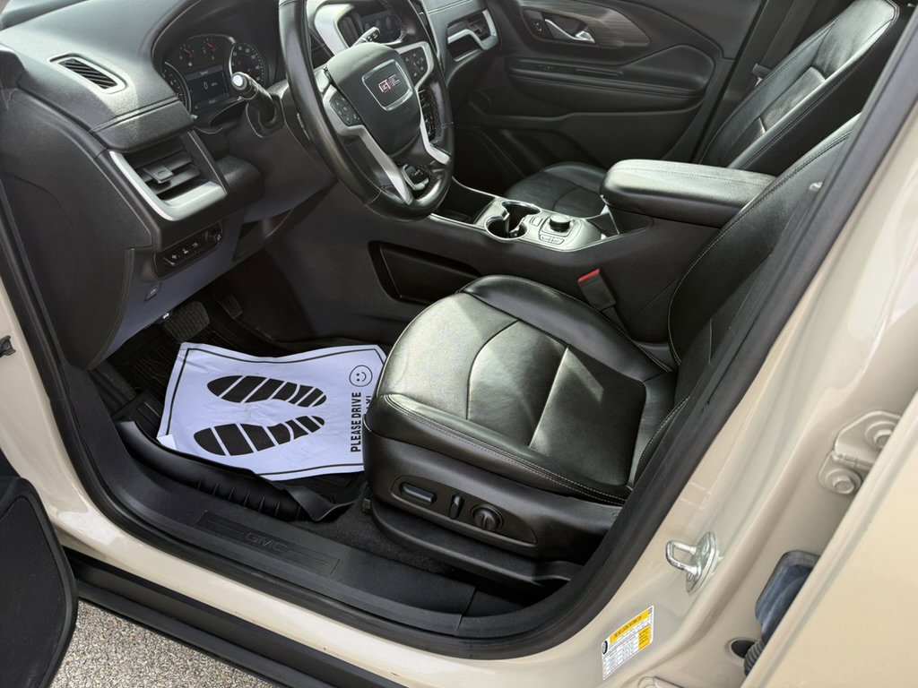 Used 2023 GMC Terrain SLT w/ Tech Package AWD/4WD image 14