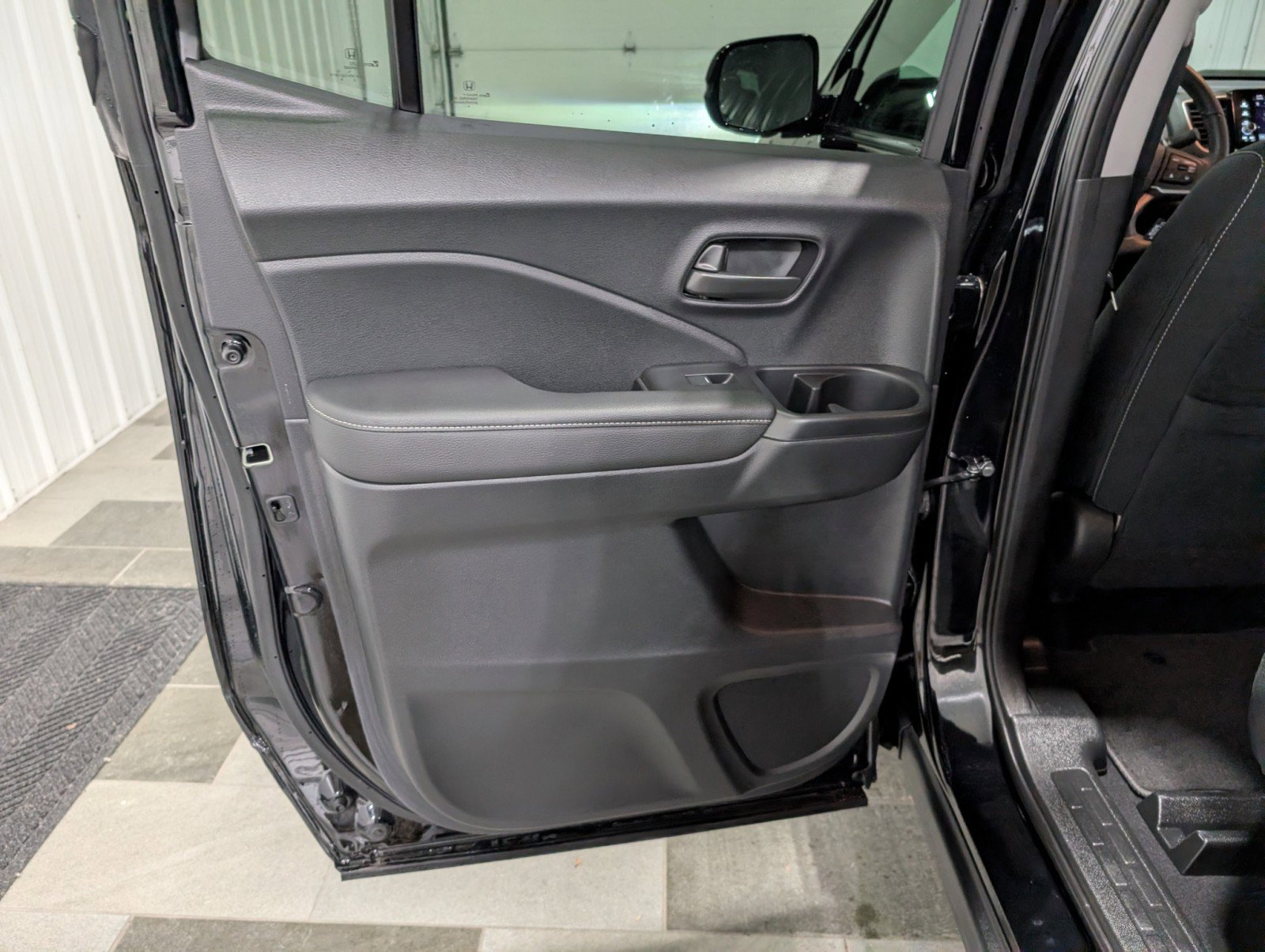 Used 2025 Honda Ridgeline Sport+ image 9