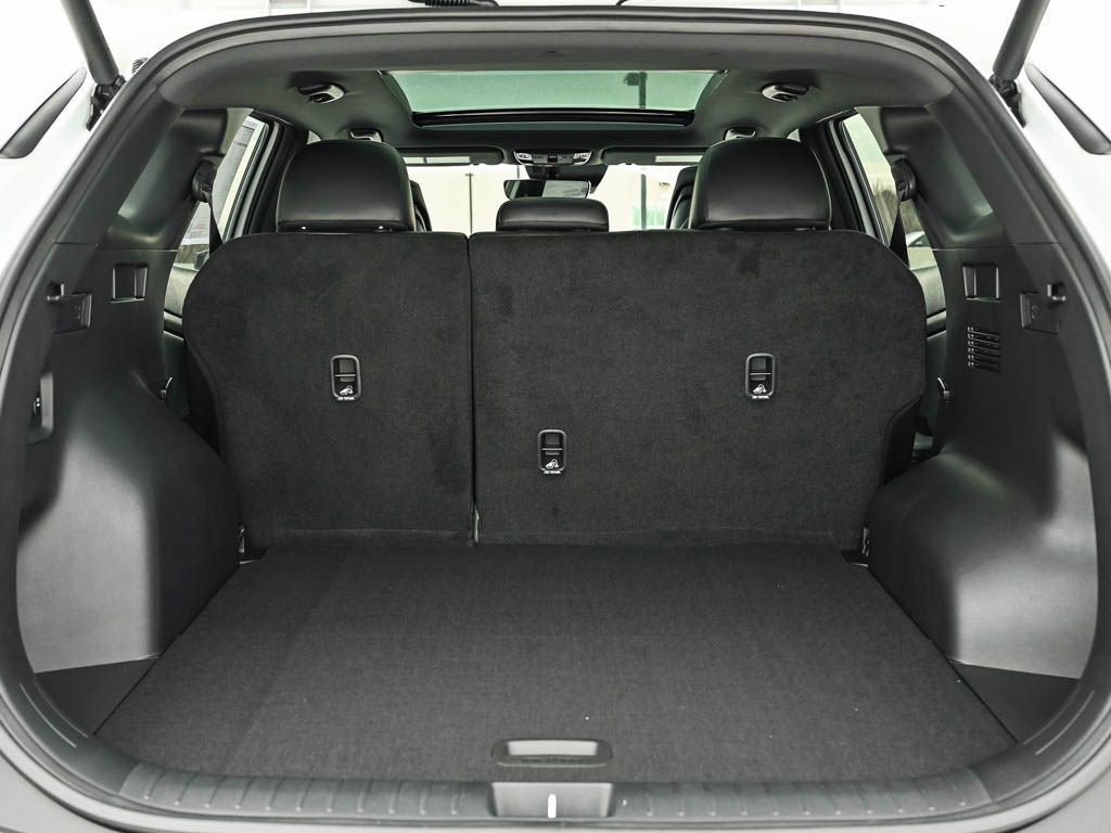 New 2026 Kia Sportage X-Line w/ X-Line Premium Package AWD/4WD image 8