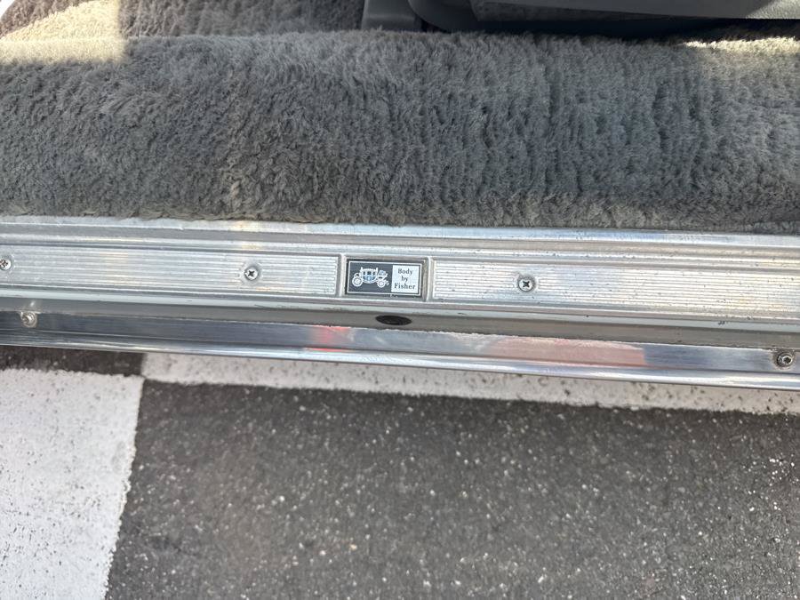 Used 1989 Cadillac Brougham RWD image 31