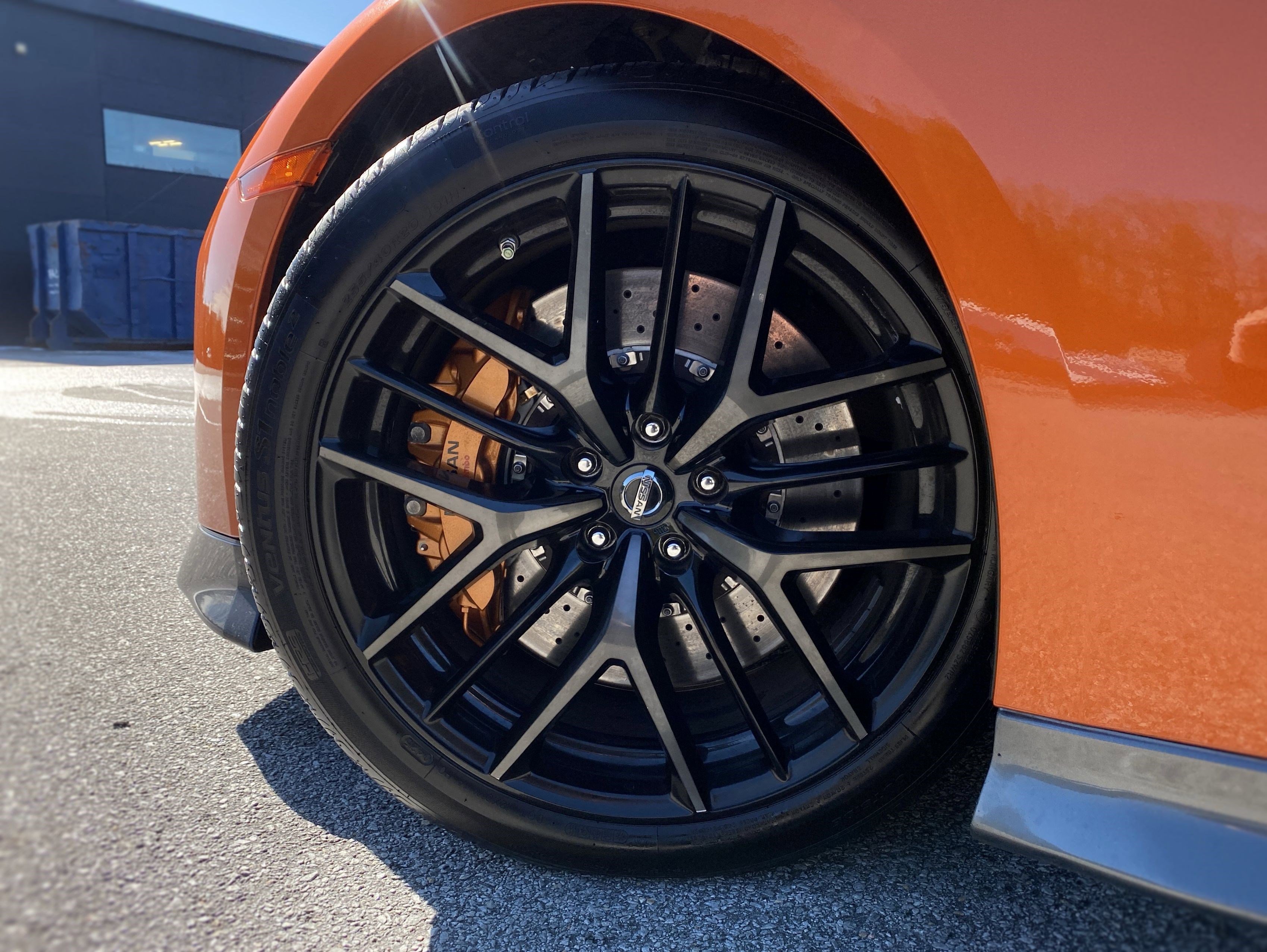 Used 2017 Nissan GT-R Premium image 16