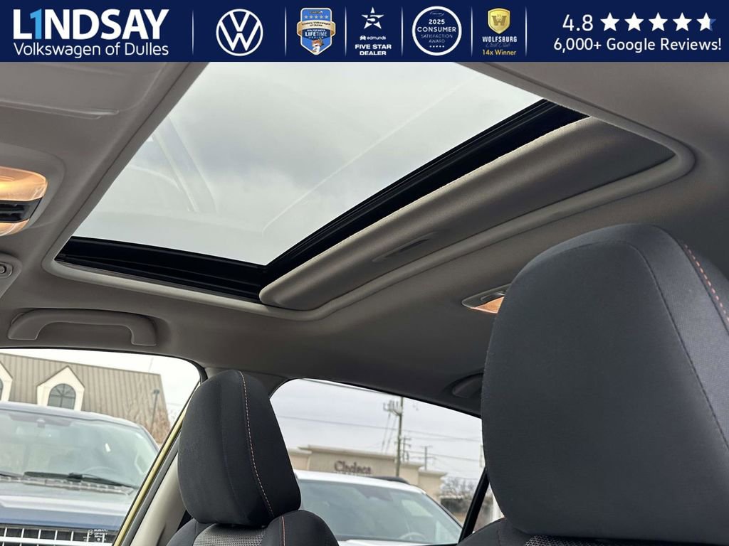 Used 2022 Subaru Crosstrek 2.0i Premium w/ Moonroof Package image 23