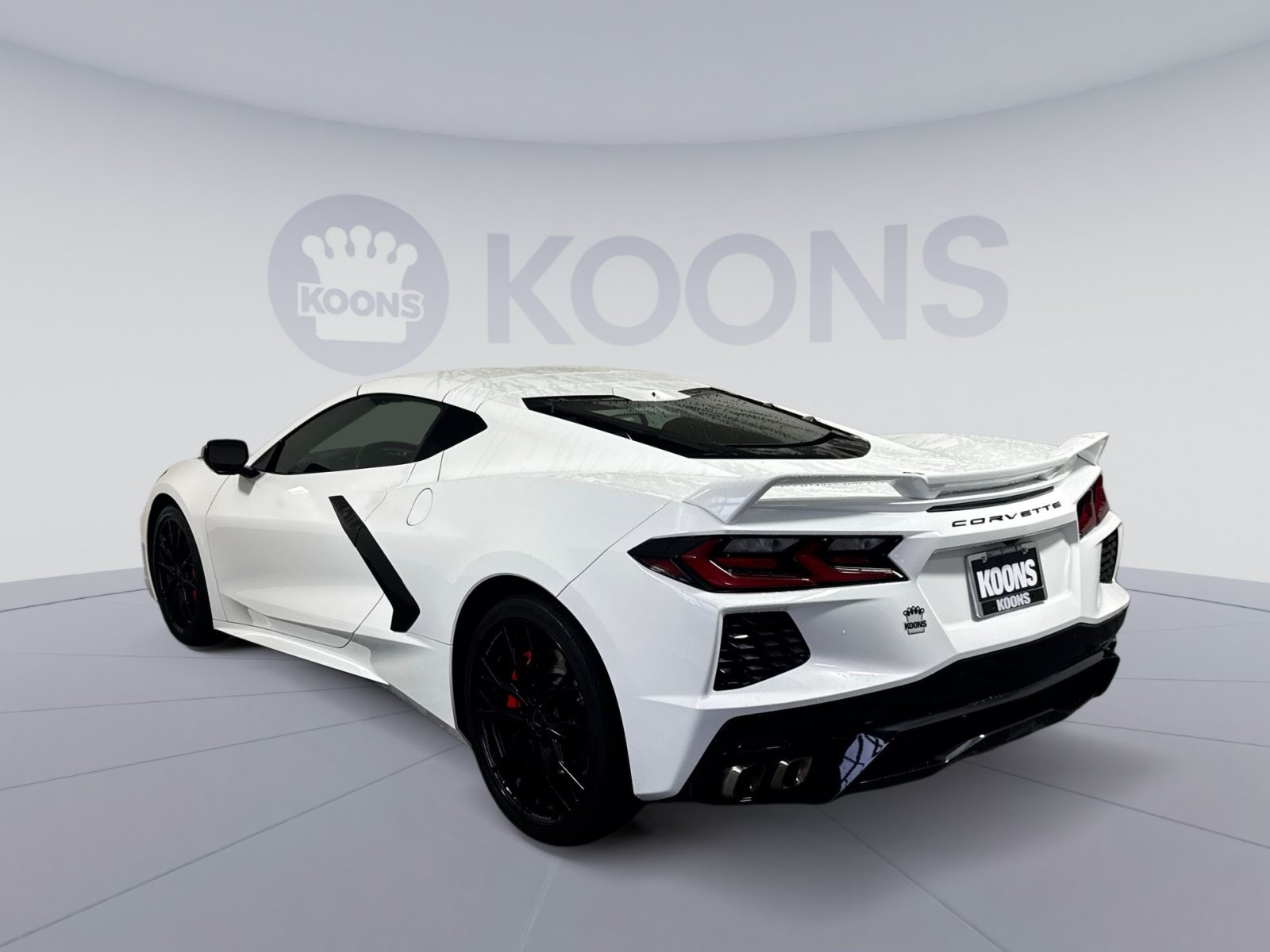 Used 2024 Chevrolet Corvette Stingray Coupe w/ Z51 Performance Package RWD image 4