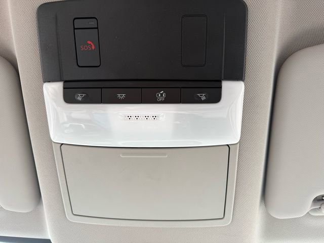 Used 2024 Nissan Rogue SV image 24