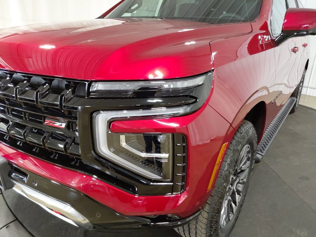New 2026 Chevrolet Suburban Z71 w/ Z71 Off-Road Package AWD/4WD image 13