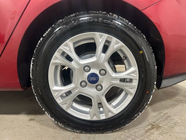 Used 2014 Ford Fiesta SE image 24