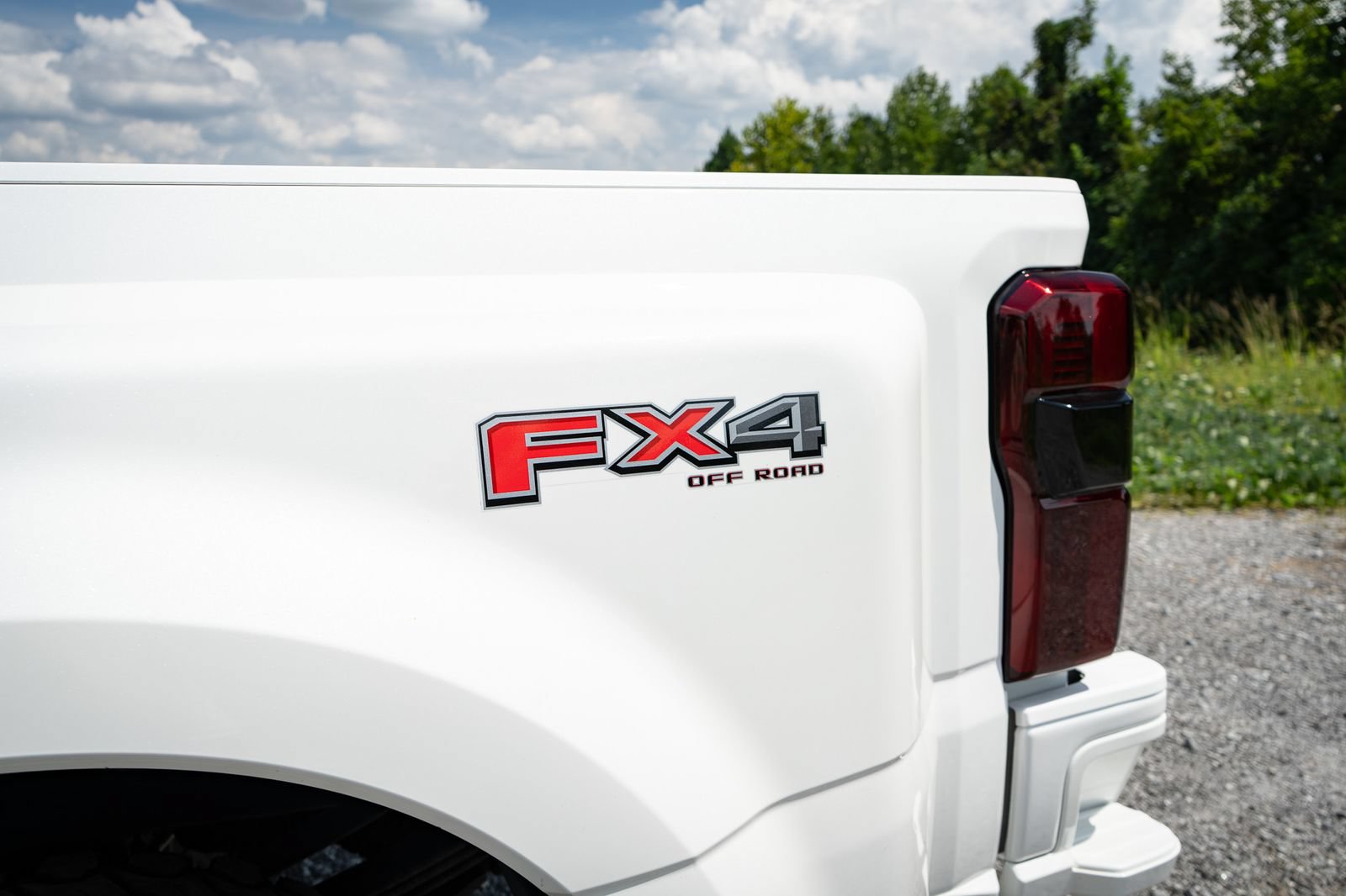 Used 2024 Ford F450 Platinum w/ FX4 Off-Road Package AWD/4WD image 19