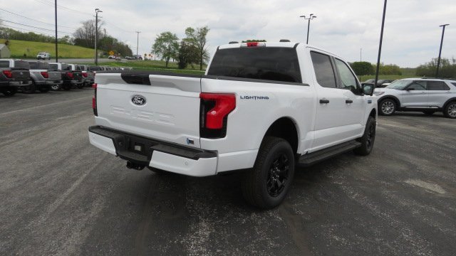New 2025 Ford F150 Lightning XLT image 7