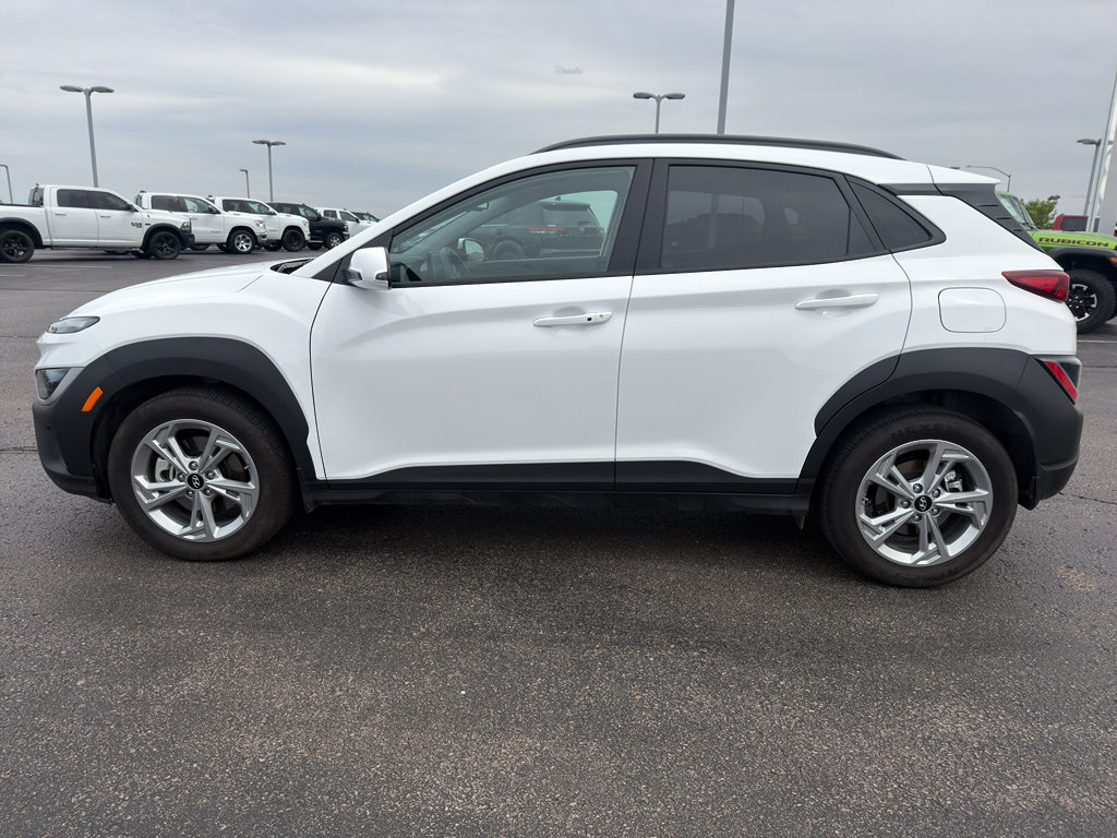 Used 2023 Hyundai Kona SEL AWD/4WD image 8