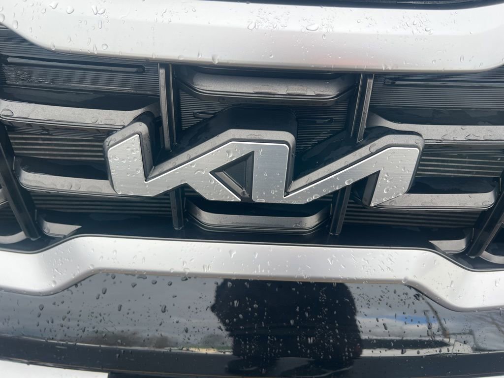 Certified 2023 Kia Telluride S w/ S Sunroof Package image 30