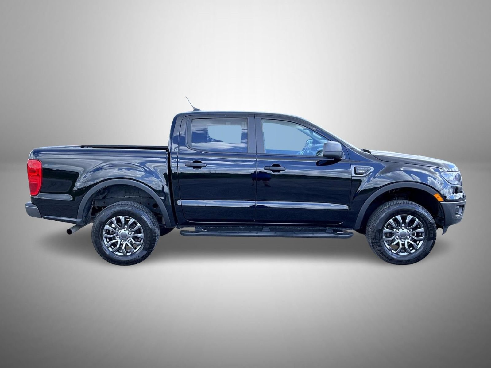 Used 2022 Ford Ranger XLT w/ Equipment Group 301A Mid AWD/4WD image 4