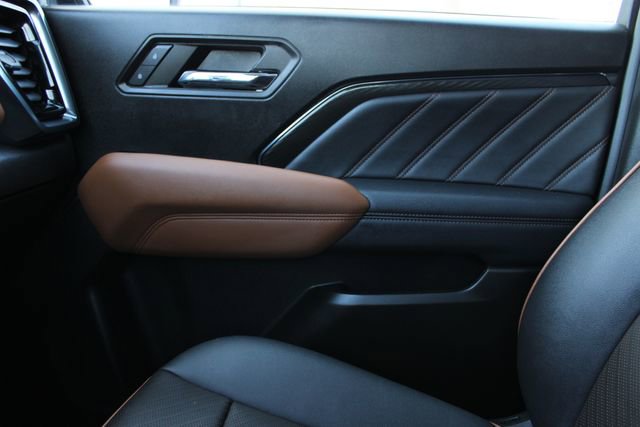 Used 2024 GMC Canyon AT4 w/ AT4 Premium Package image 22