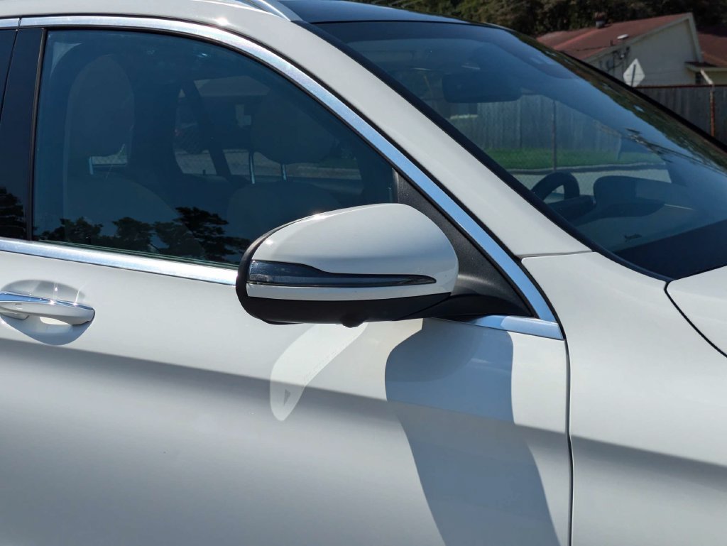 Used 2022 Mercedes-Benz GLC 300 image 11