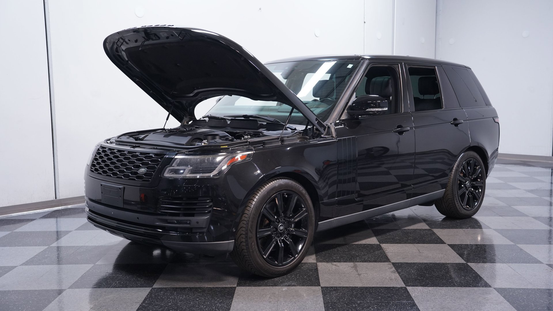 Used 2019 Land Rover Range Rover Supercharged AWD/4WD image 25