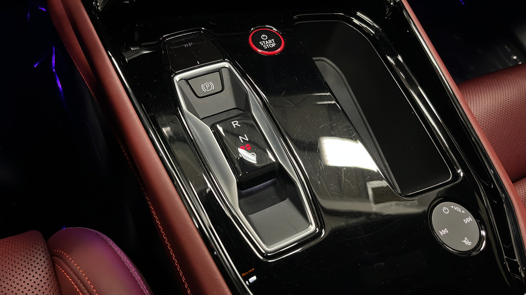 Used 2023 Audi RS e-tron GT w/ Ceramic Brake Package AWD/4WD image 19