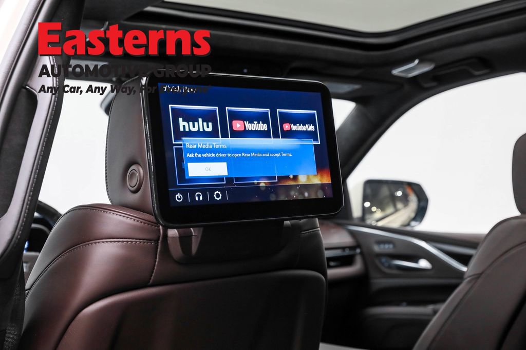 Used 2024 Cadillac Escalade Sport Platinum w/ LPO, ONYX Package image 24