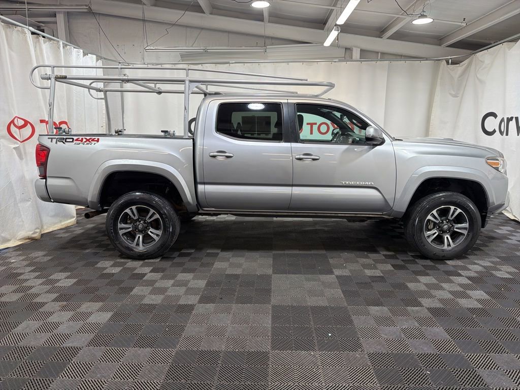Used 2019 Toyota Tacoma TRD Sport w/ Technology Package AWD/4WD image 8