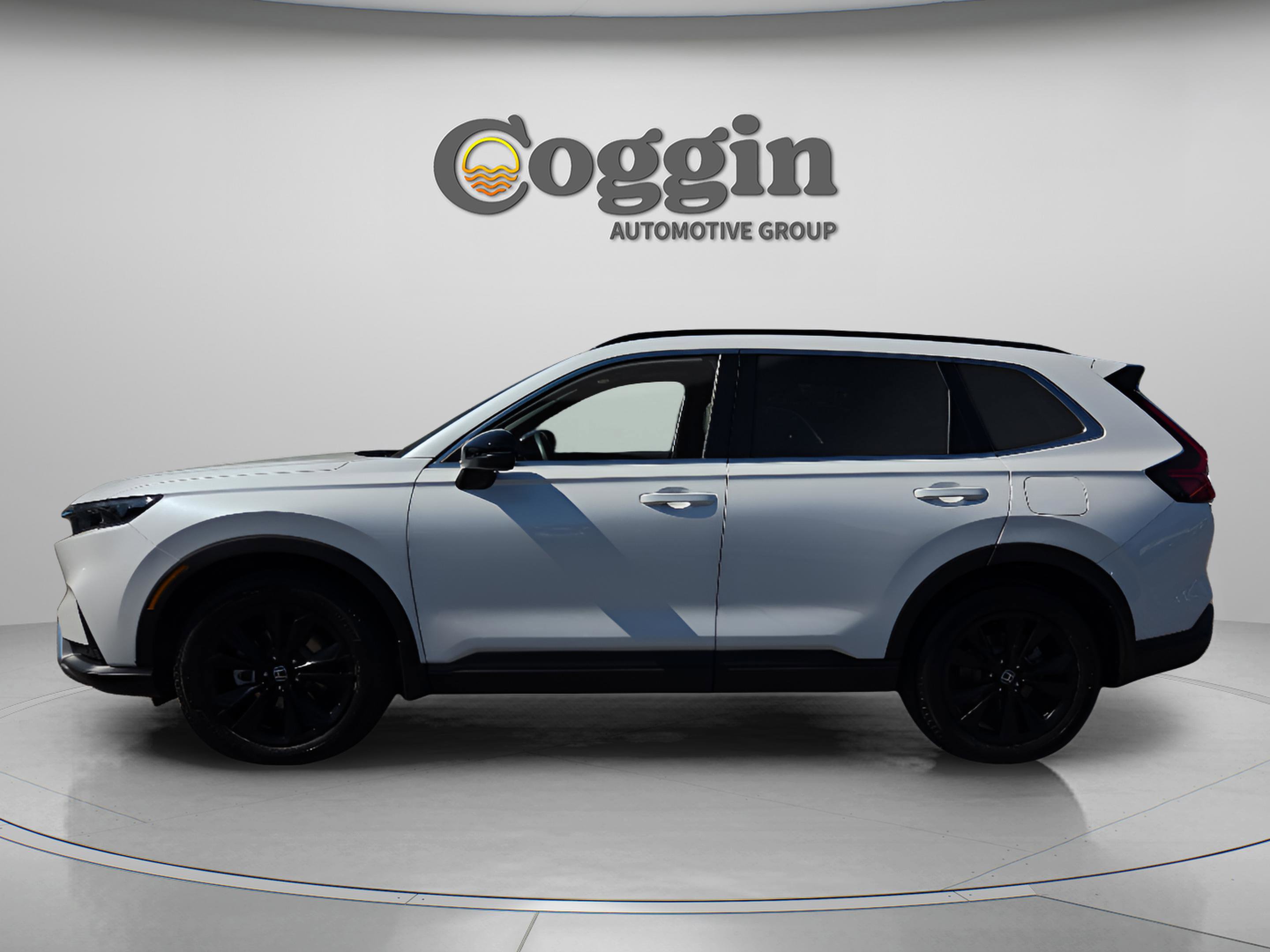 Certified 2025 Honda CR-V Sport Touring image 3