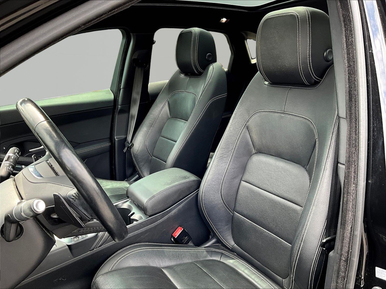 Used 2018 Jaguar E-PACE R-Dynamic S AWD/4WD image 21