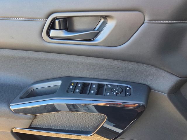 New 2026 Nissan Pathfinder S image 28